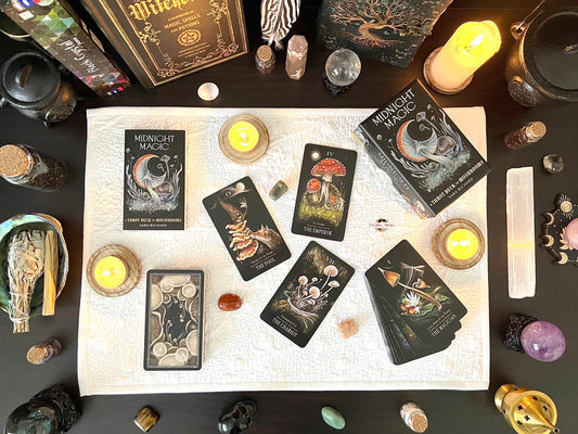 MIDNIGHT MAGIC | A Tarot Deck Of Mushrooms