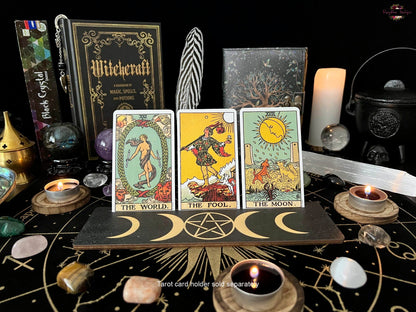 THE ORIGINAL RIDER WAITE TAROT DECK